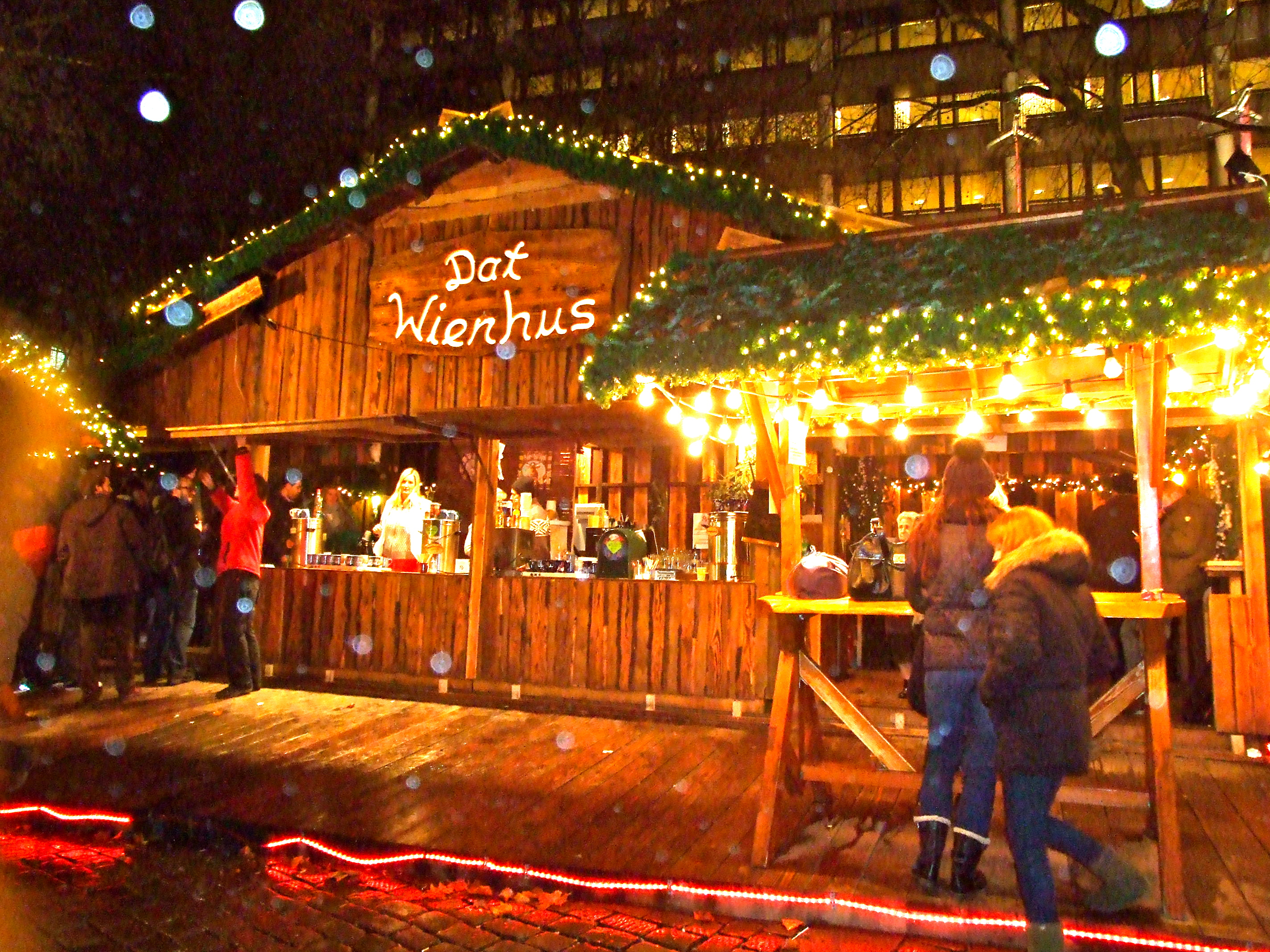 Germany Travel Guides: Christmas Markets (and Gluhwein): Hamburg