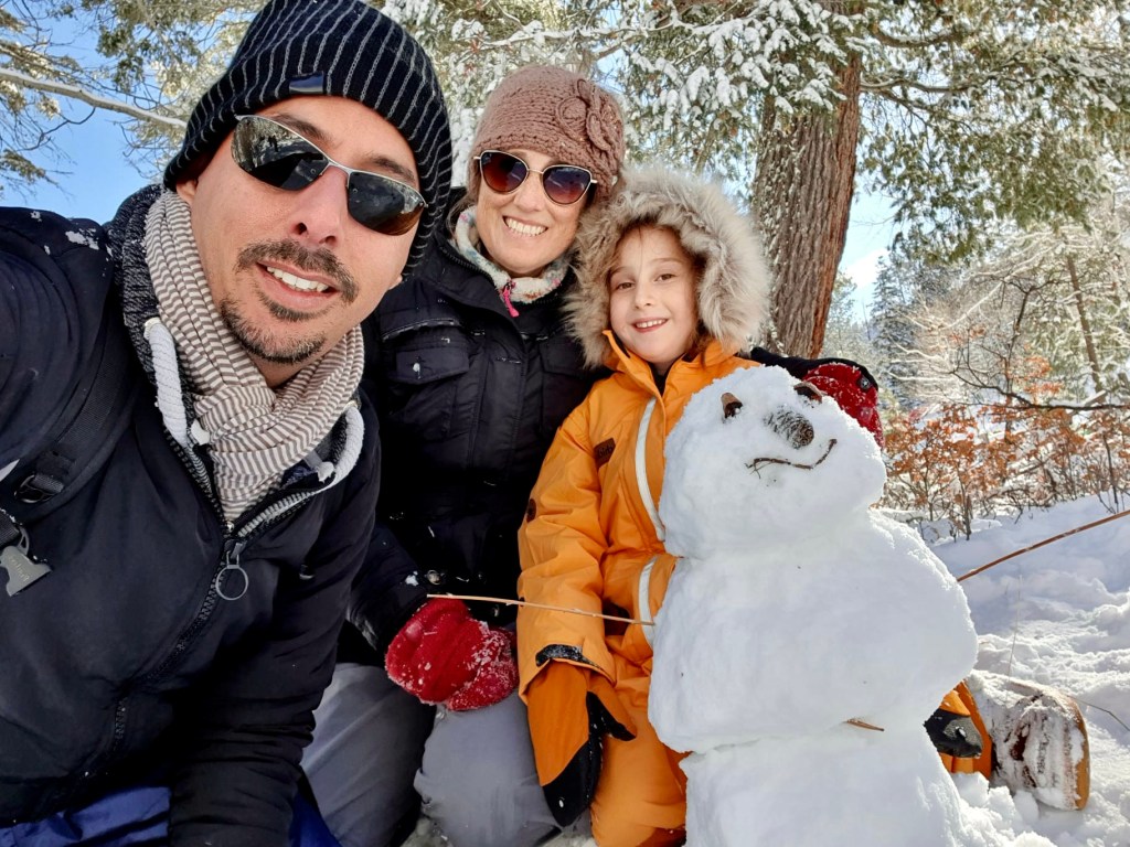 best snowsuit for kids - family pic in the snow