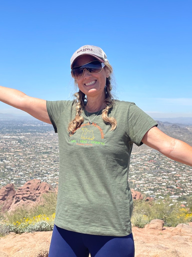  Camelback Mountain embroidery sweatshirt